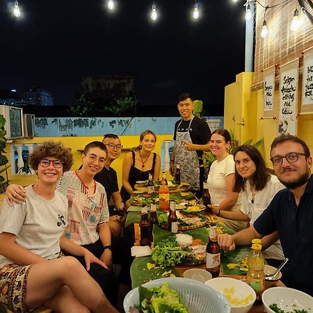 Saigon Authentic Hostel - Daily Walking Morning City Tour, Fresh Daily Breakfast, Gym & Rooftop Billiard Thành Pho Ho Chí Minh Esterno foto