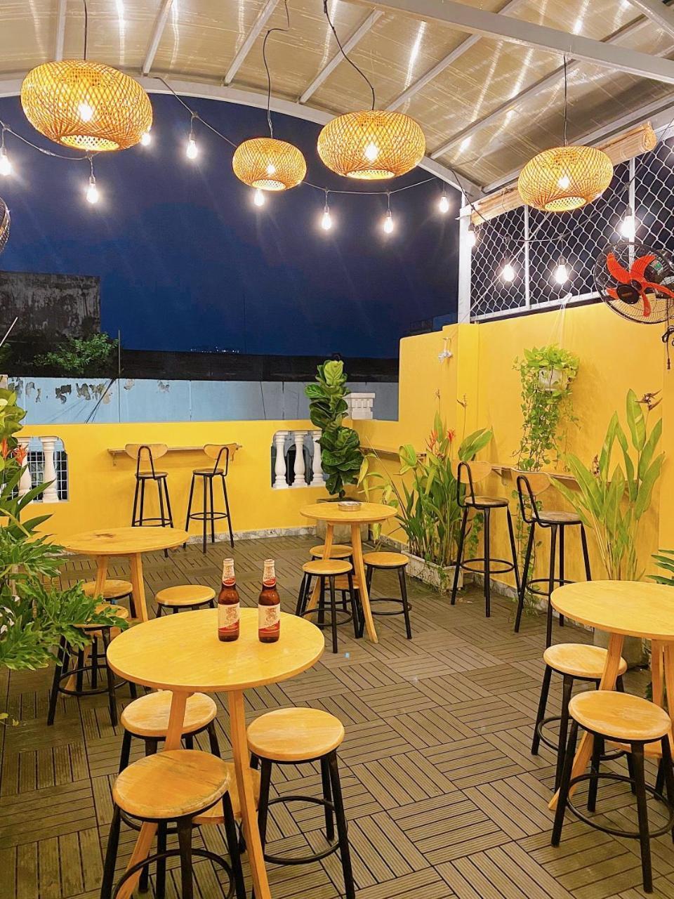 Saigon Authentic Hostel - Daily Walking Morning City Tour, Fresh Daily Breakfast, Gym & Rooftop Billiard Thành Pho Ho Chí Minh Esterno foto