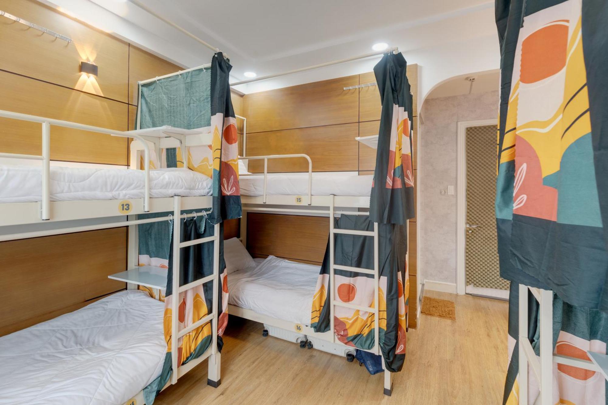 Saigon Authentic Hostel - Daily Walking Morning City Tour, Fresh Daily Breakfast, Gym & Rooftop Billiard Thành Pho Ho Chí Minh Esterno foto