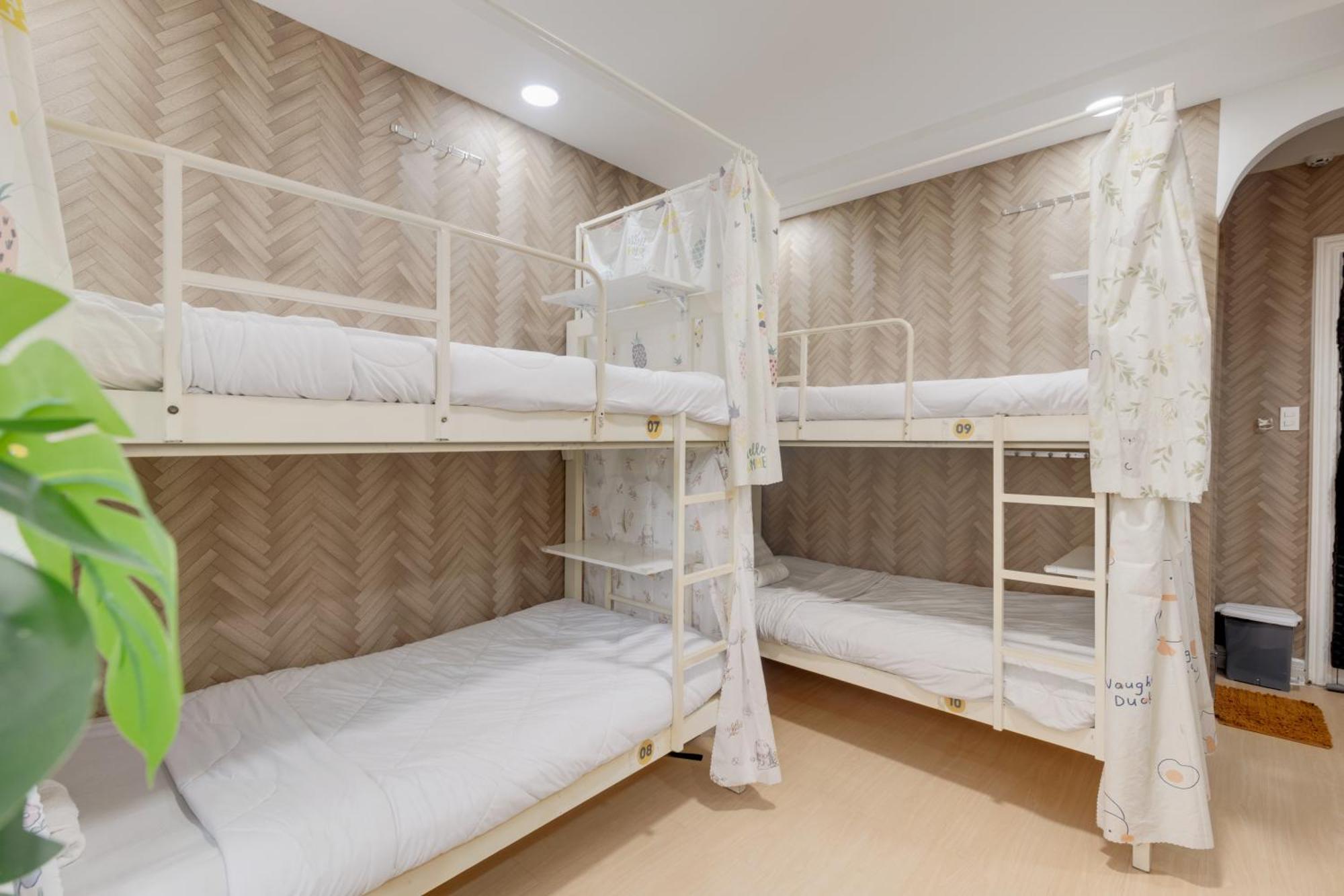 Saigon Authentic Hostel - Daily Walking Morning City Tour, Fresh Daily Breakfast, Gym & Rooftop Billiard Thành Pho Ho Chí Minh Esterno foto